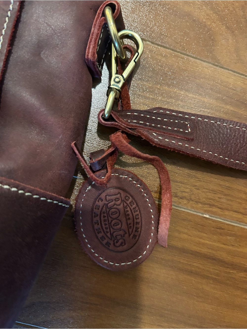 Leather bag from Roots - Picture 2 of 6